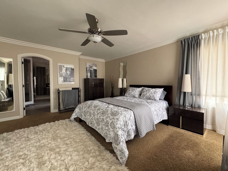 Beautiful main bedroom