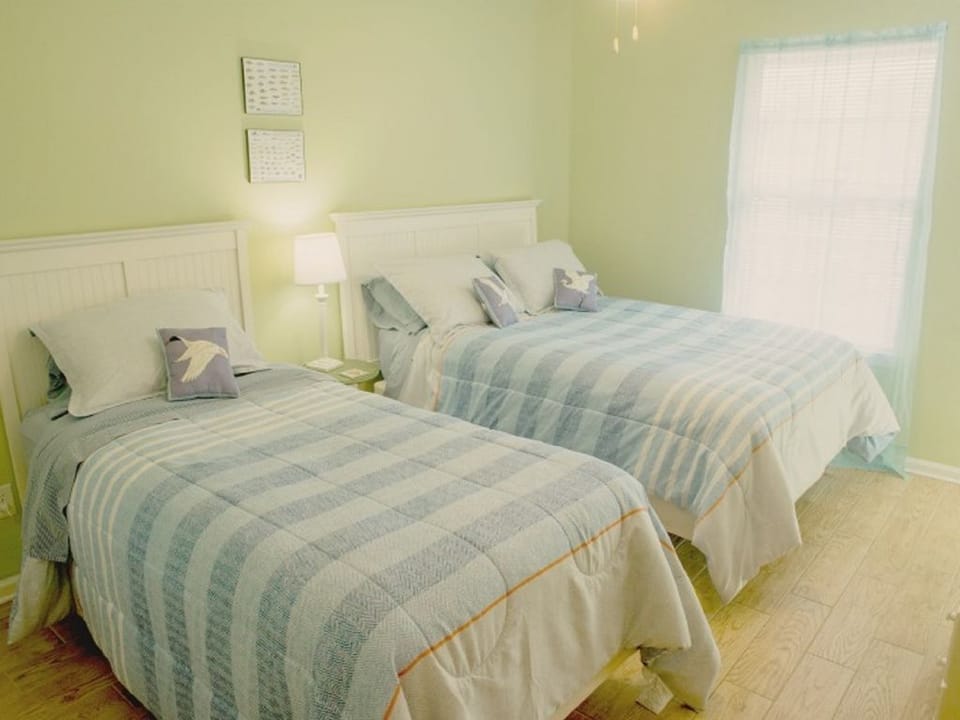 3rd bedroom-one full bed & one twin bed