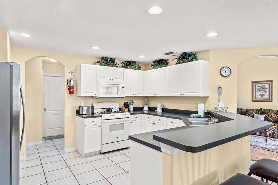 Open plan kitchen - Keurig and filter coffee machines, kettle, toaster, etc.