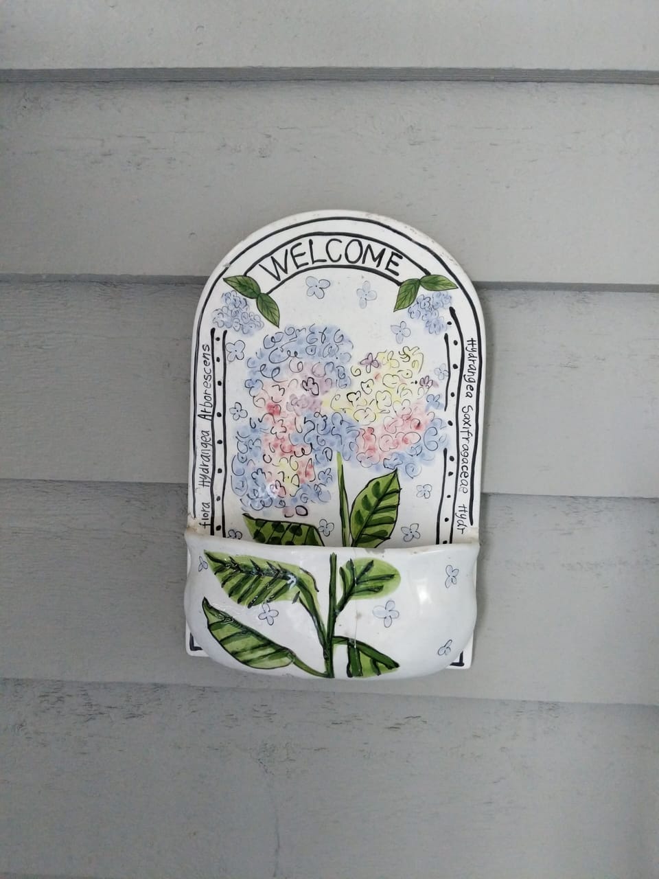You're at the right place when you see the ceramic wall dish!