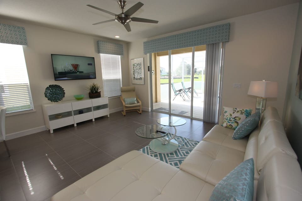 Spacious living area