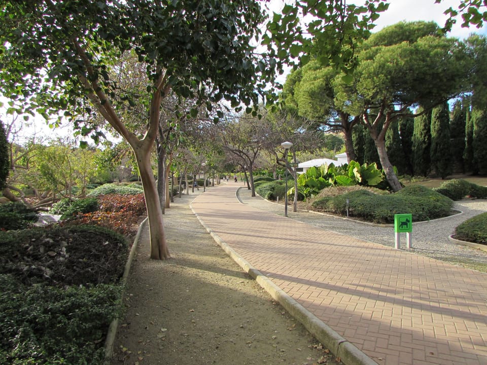 Parque de la Paloma (within a 10 minute walk)