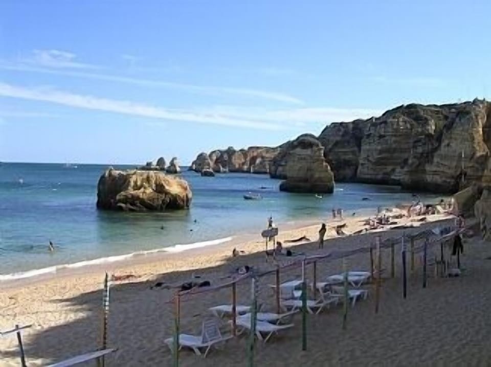 Dona Ana beach