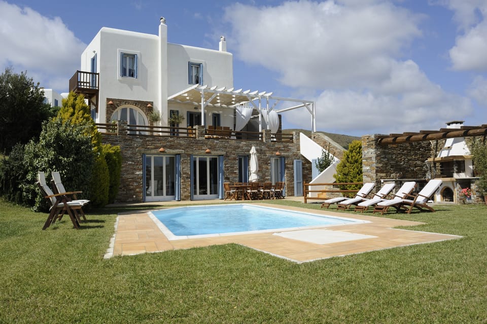 Exterior of villa Helias