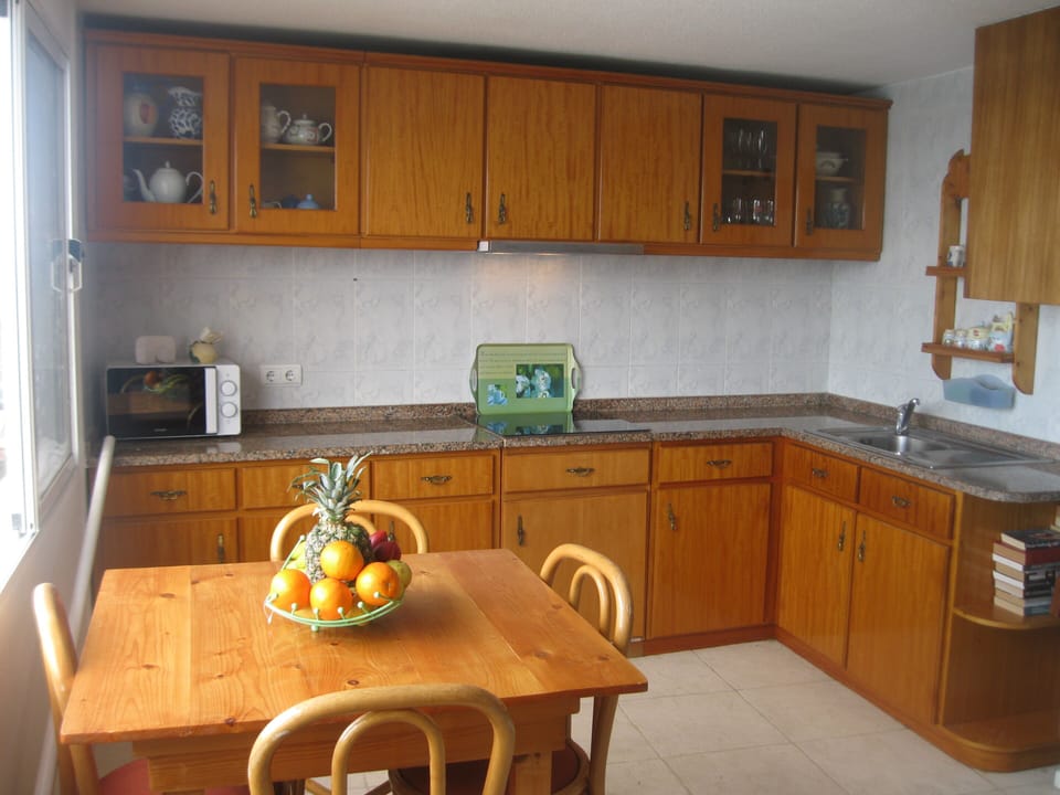 full equiped kitchen