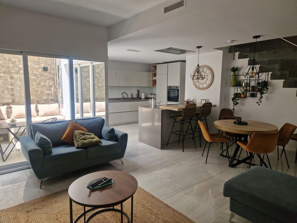 living/Dining Area