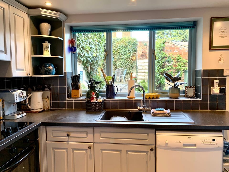 A kitchen with a view to cater for all your needs - chef not included!
