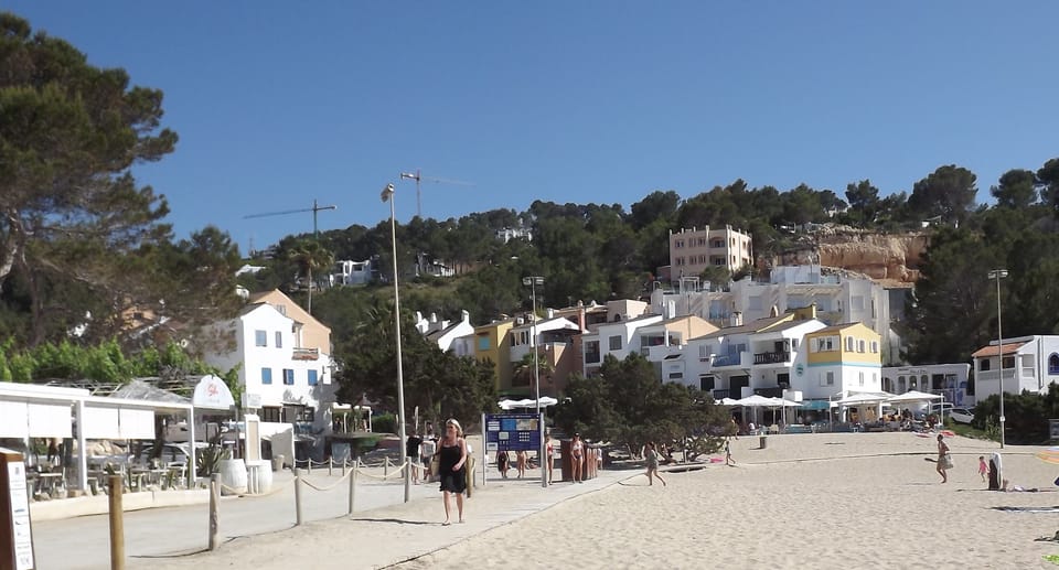 Bars and Restaurants at the beach