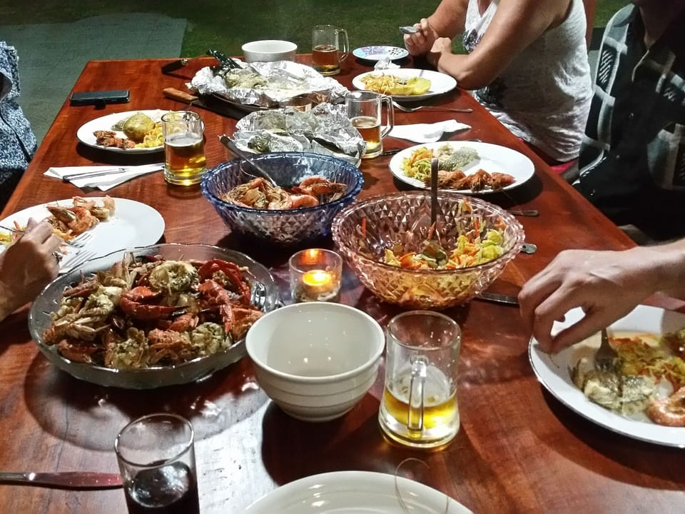 Let us prepare a seafood BBQ for you to eat at the beach house.