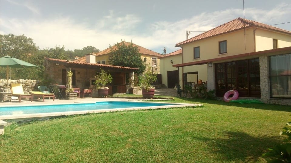 Casa e espaço envolvente