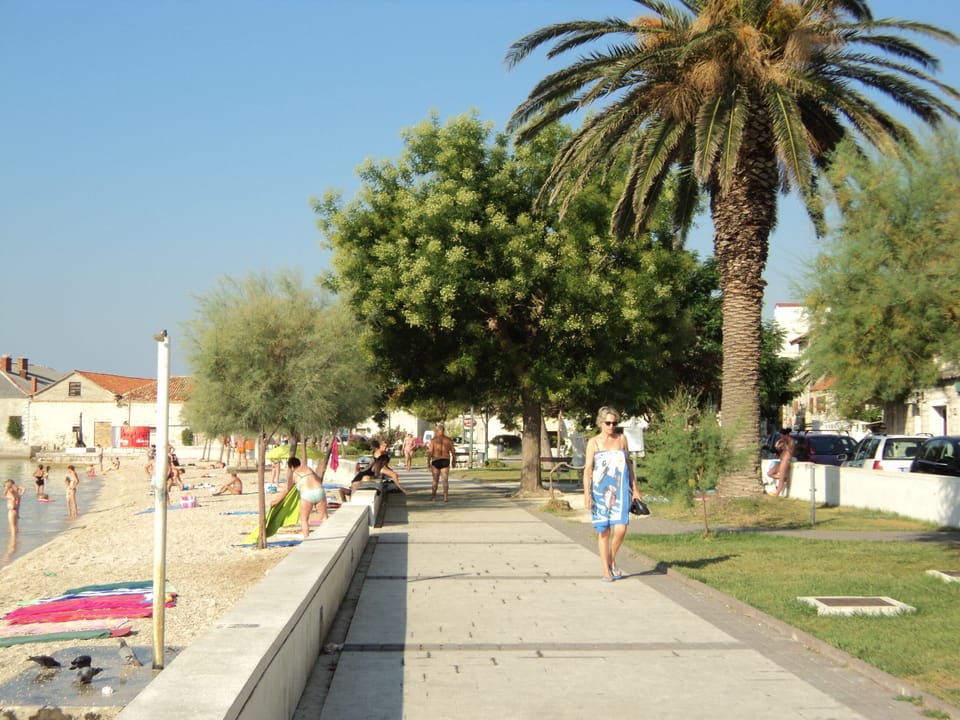 prominade on a lazy afternoon