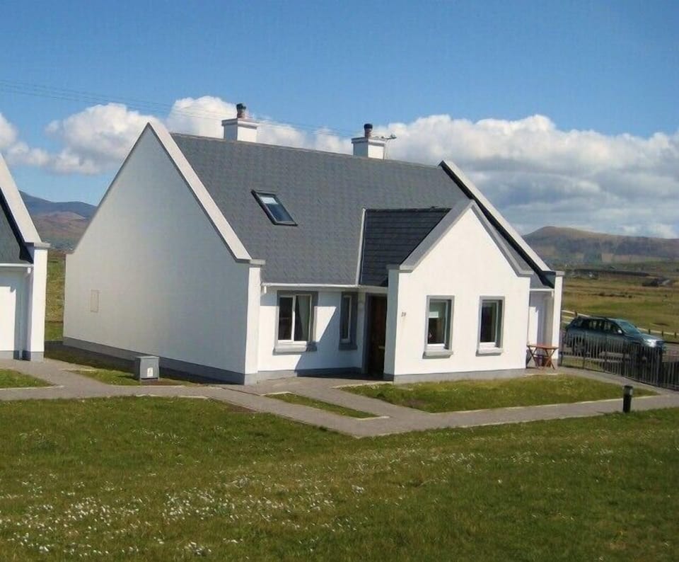 Dun an Oir Cottage: Beautiful new cottage on the world famous Dingle Peninsula.