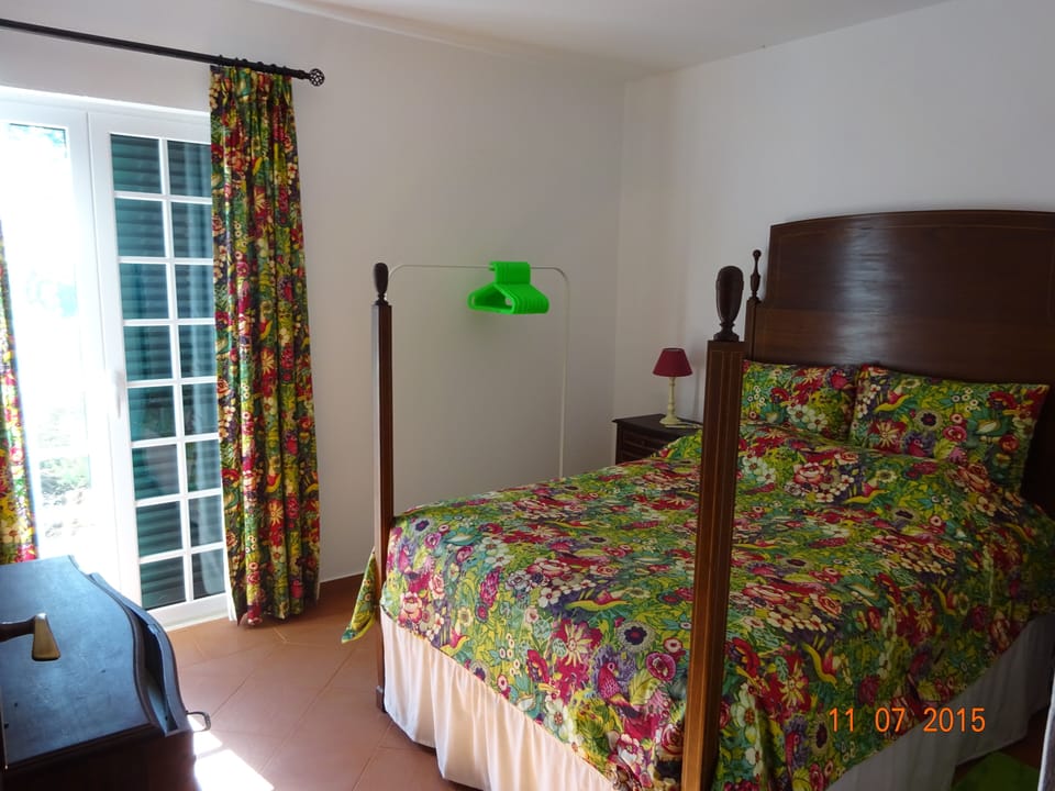 Room 1 (double bed)