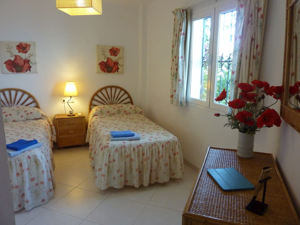 2nd Bedroom