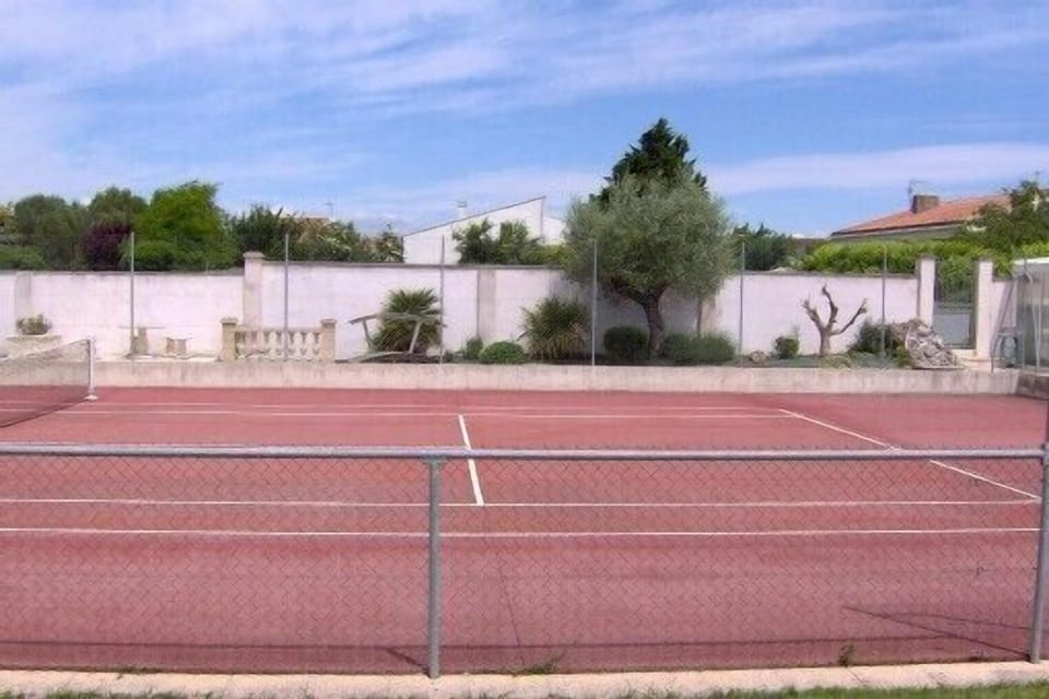 Sport court