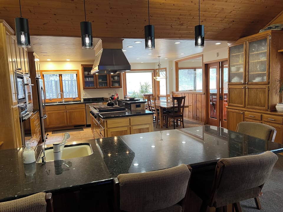 Main level Kitchen & Dining 