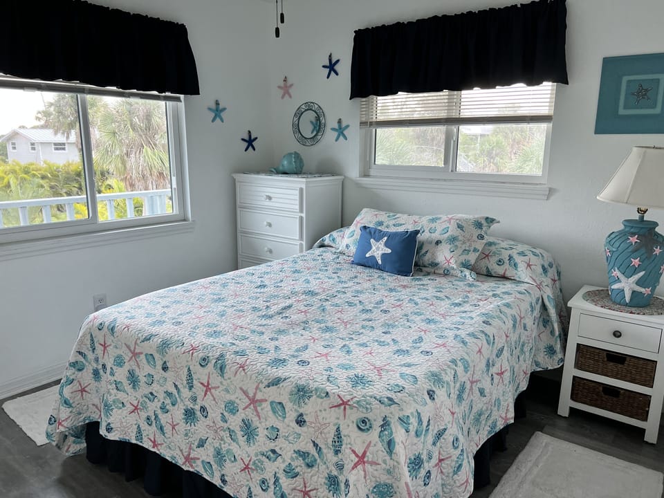 Downstairs bedroom #1