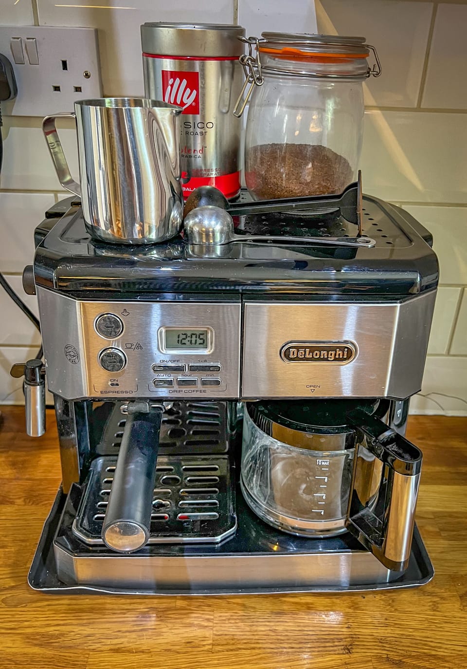 House has nespresso machine, filtered coffee, French press and espresso machines