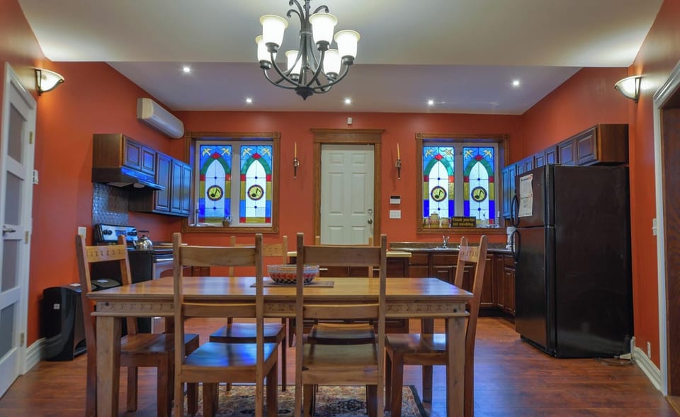 Kitchen toward the back door.