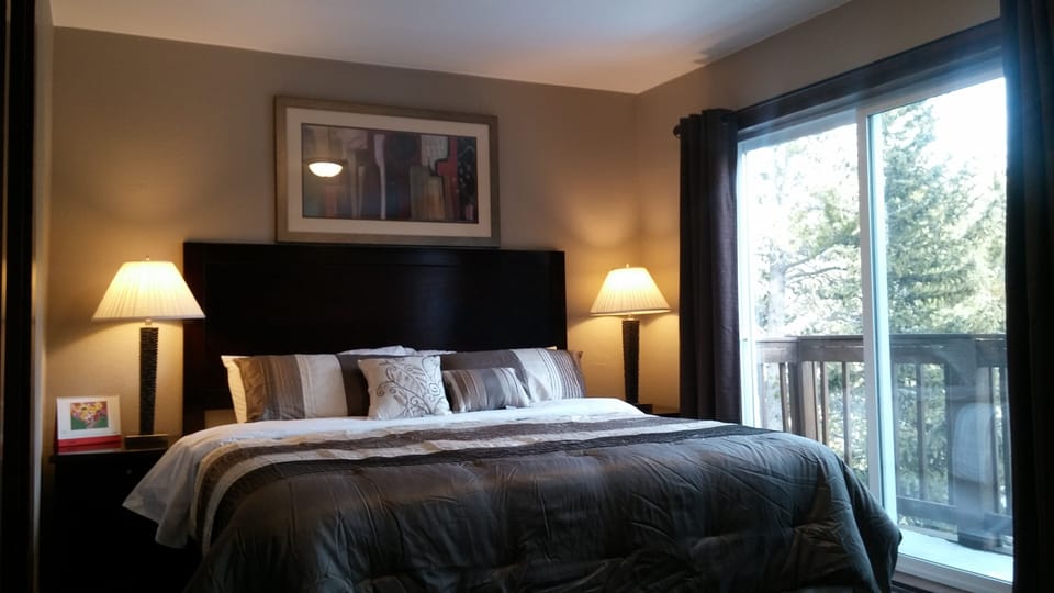 Master bed room