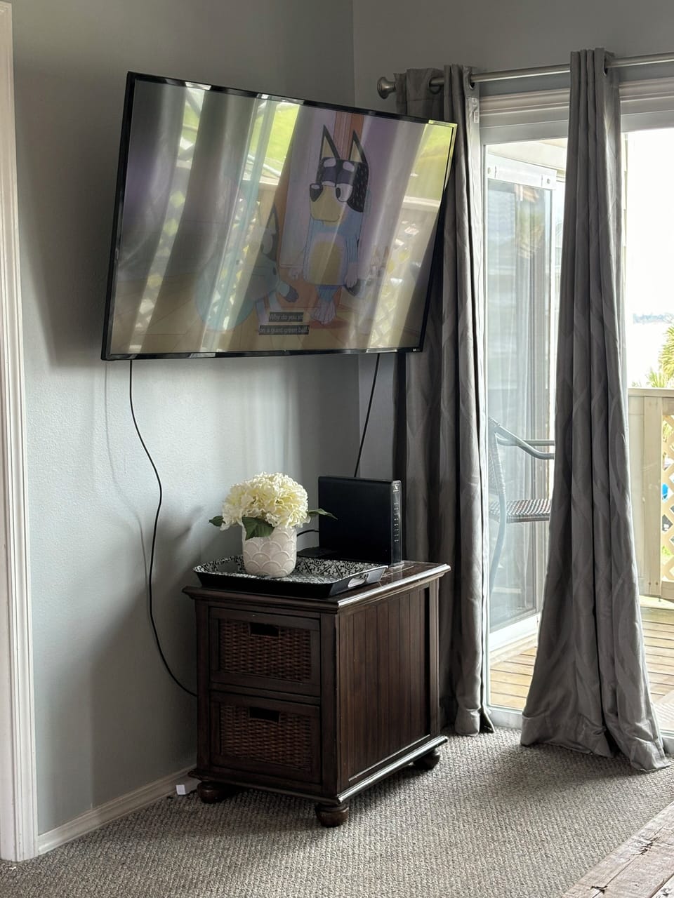 TV