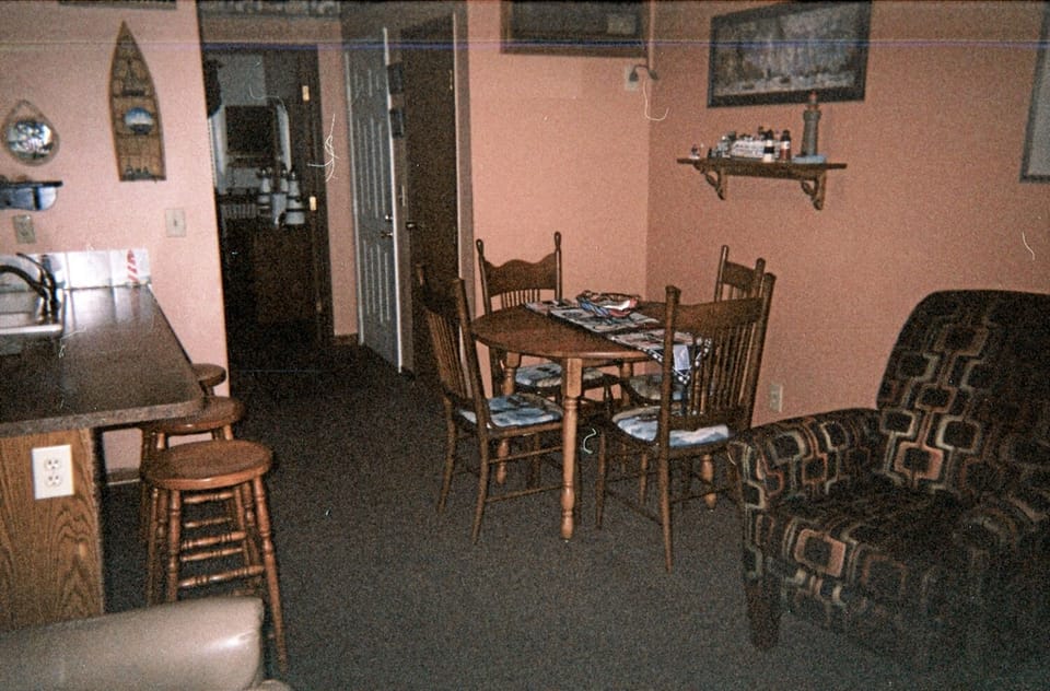 Dinette Area
