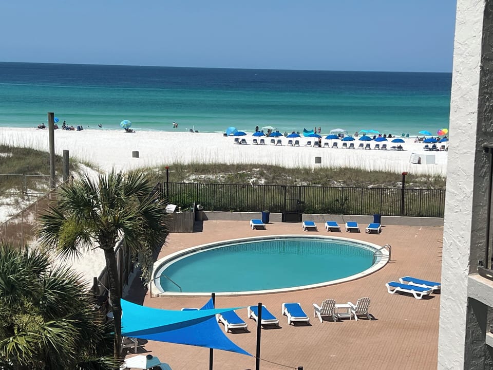 pool from balcony