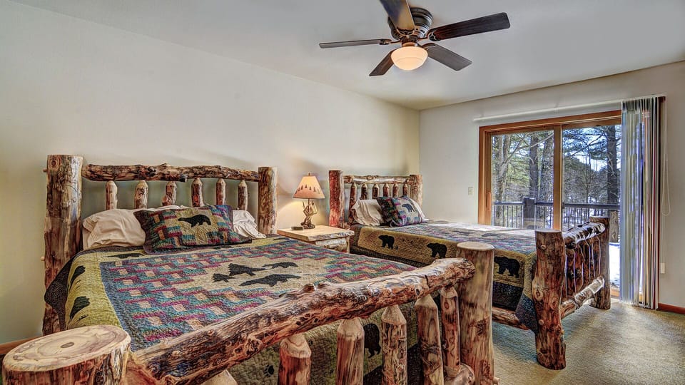 Bedroom 4 "Grizzly Aspen"