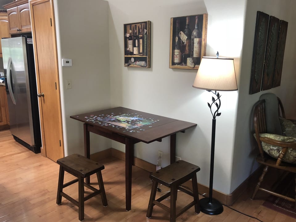 Extendable table for puzzles!