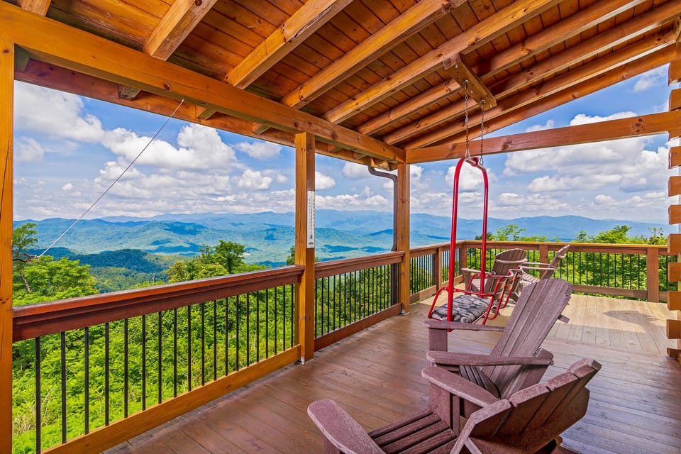 Long range views overlooking Blue Ridge and Pisgah National Forest.