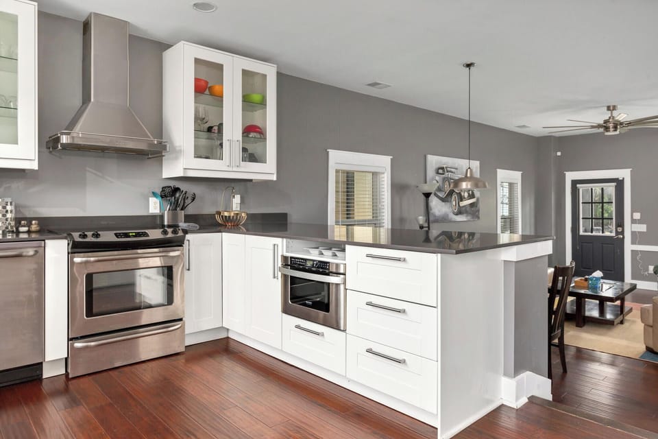 An array of kitchen items for you.