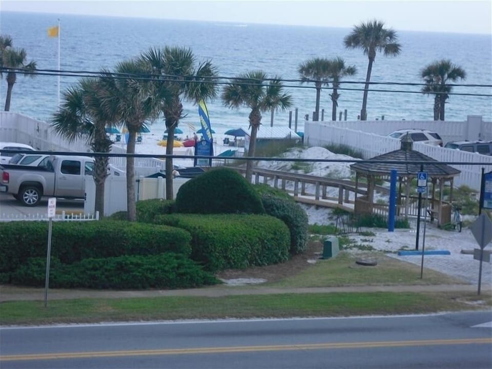 This is the view from balcony while enjoying your favorite beverage.