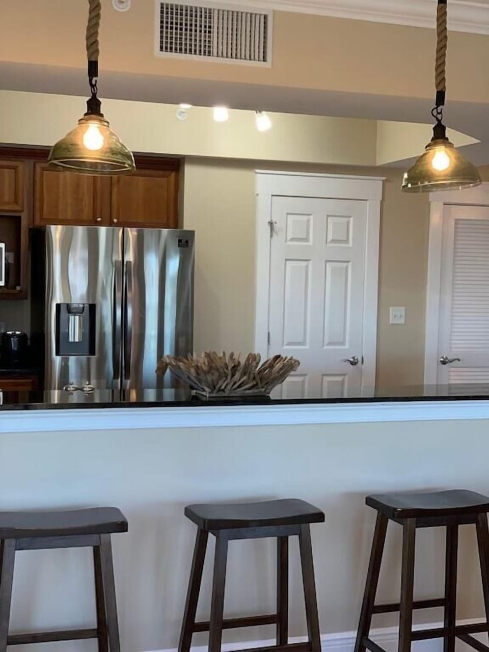 Updated appliances in the kitchen make you feel like a queen