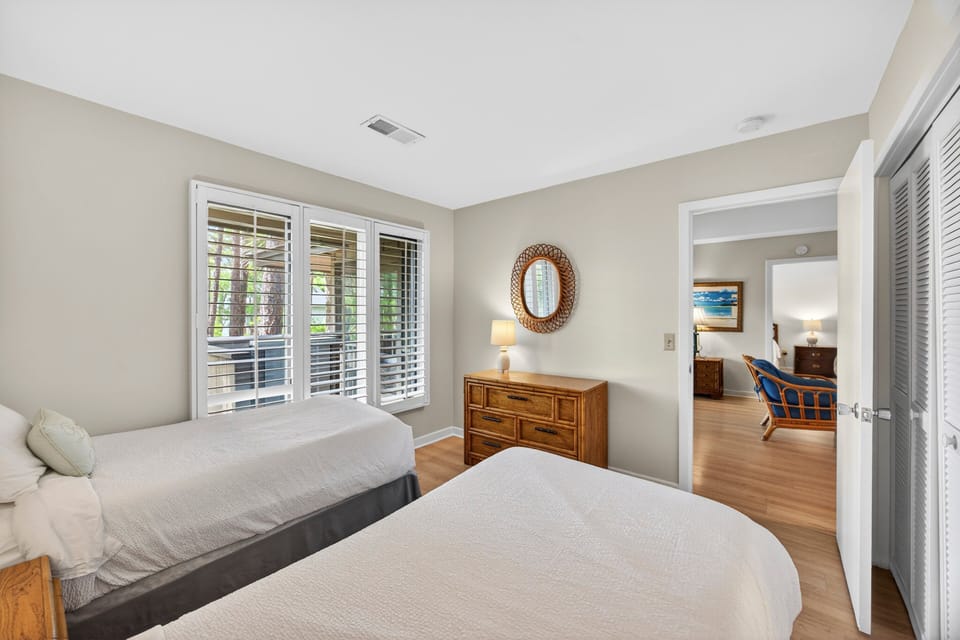 Bedroom 3: Two Twins, Shared Bath