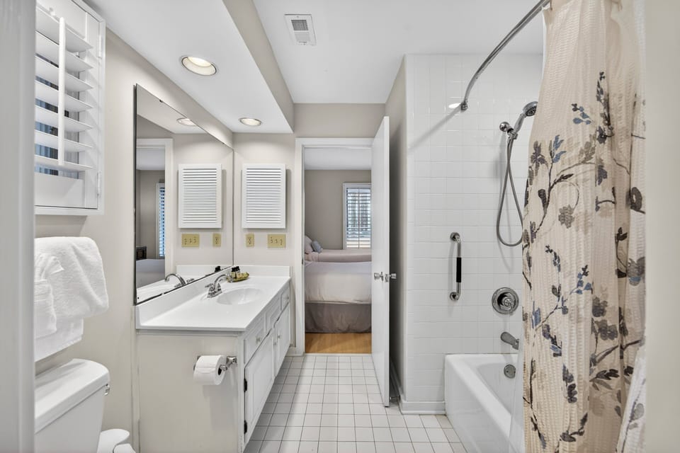 Shared Bath