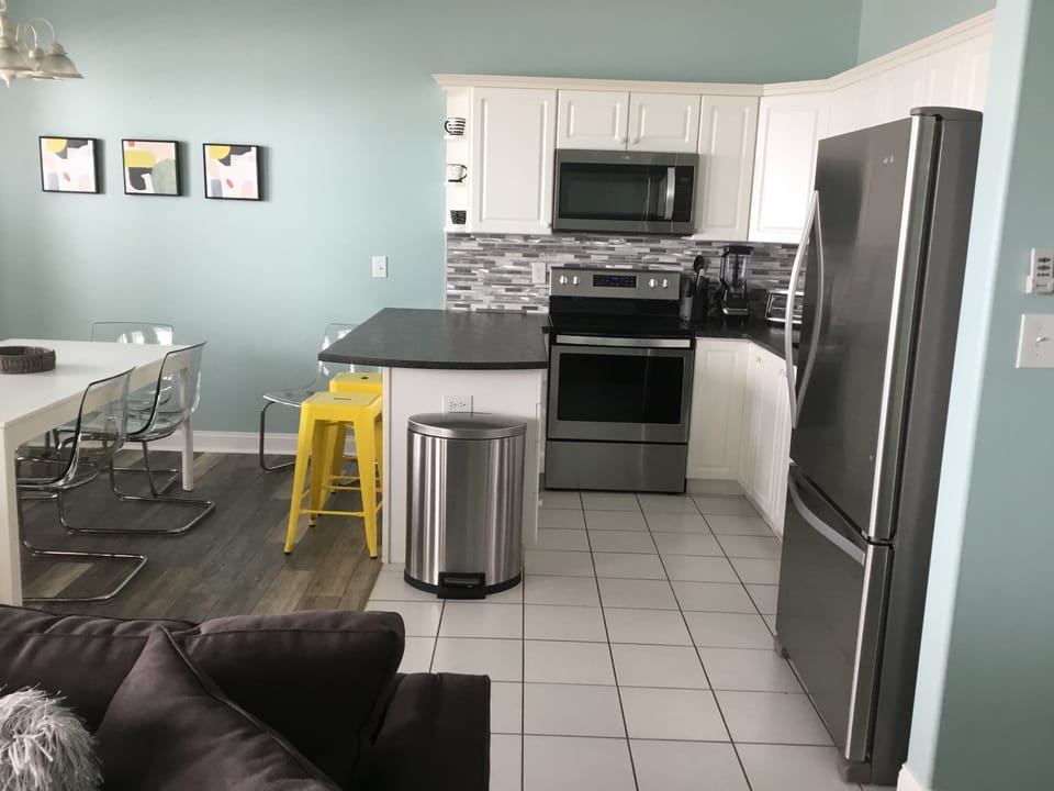 Large capacity refrigerator.