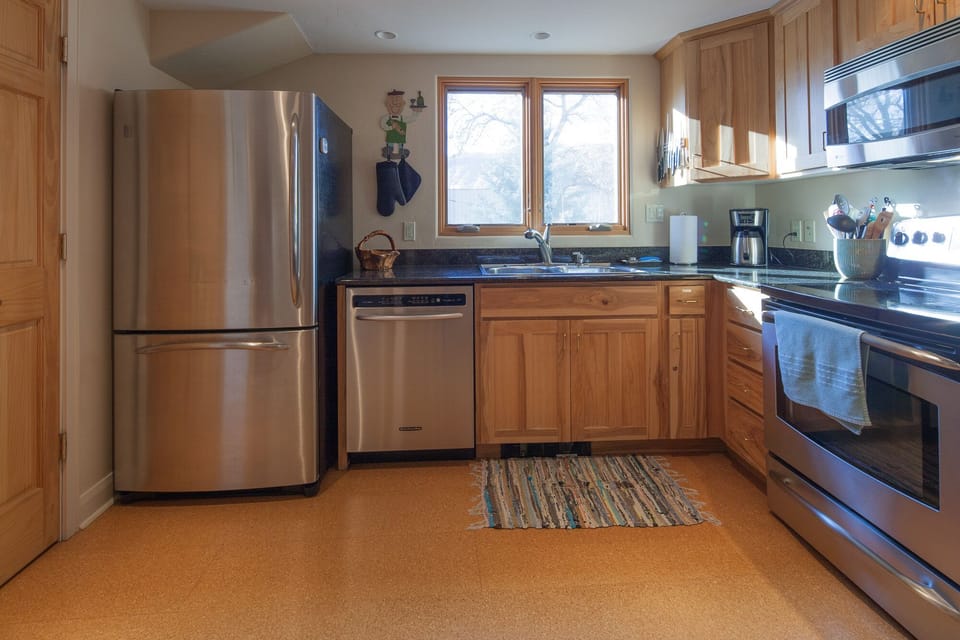 This is a great kitchen if you like to cook.