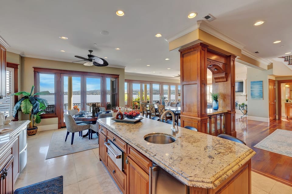 8' bar with vegetable sink