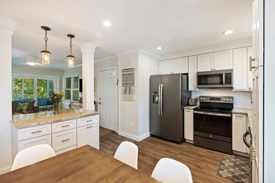 Fully equipped kitchen