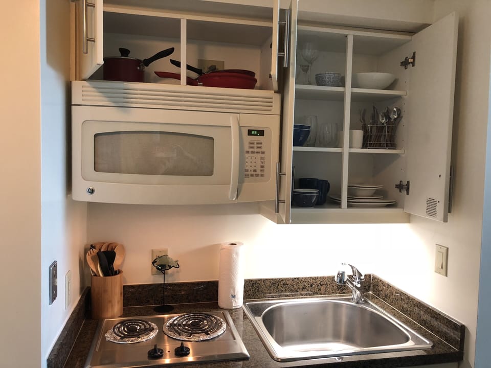 Kitchenette 