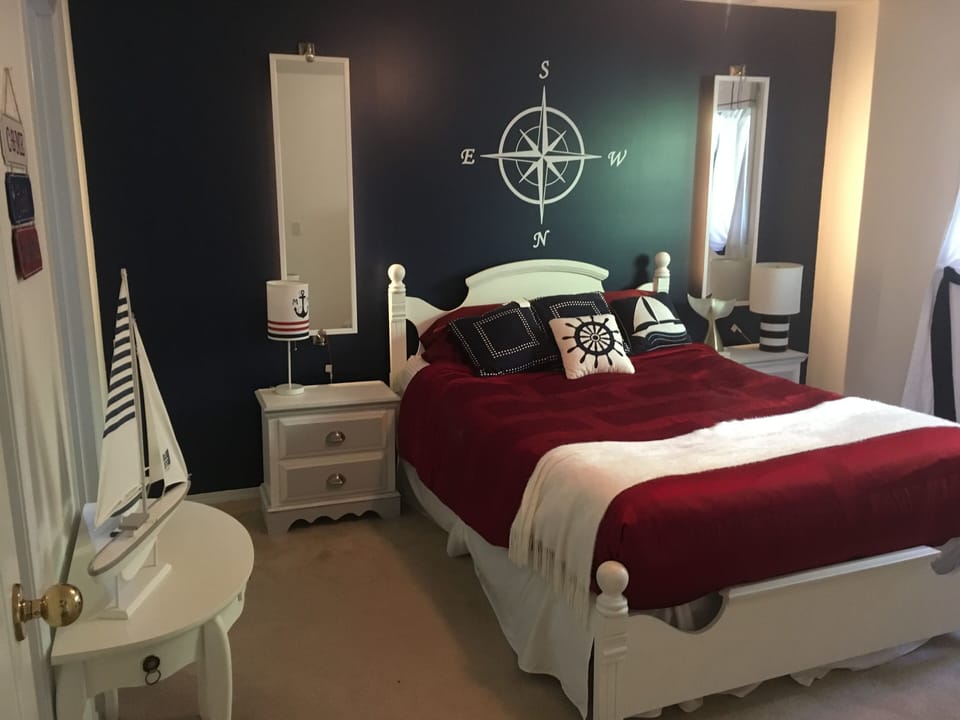 MAIN BEDROOM WITH ENSUITE