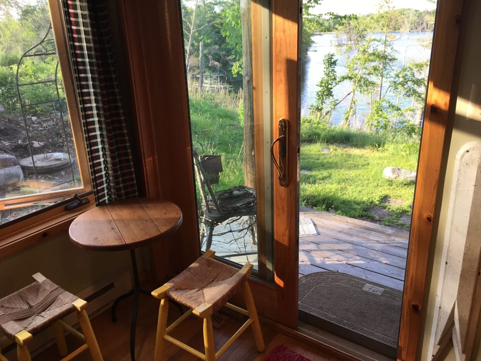Kitchen nook and sliding door