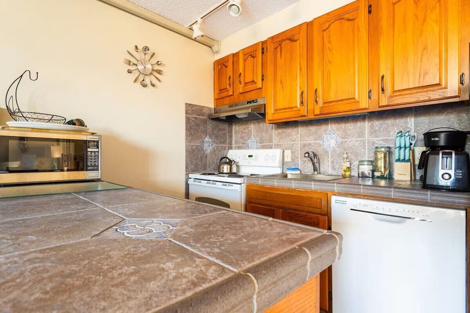 Fully Stocked Kitchen.  Starter coffee, filters & tea provided.

