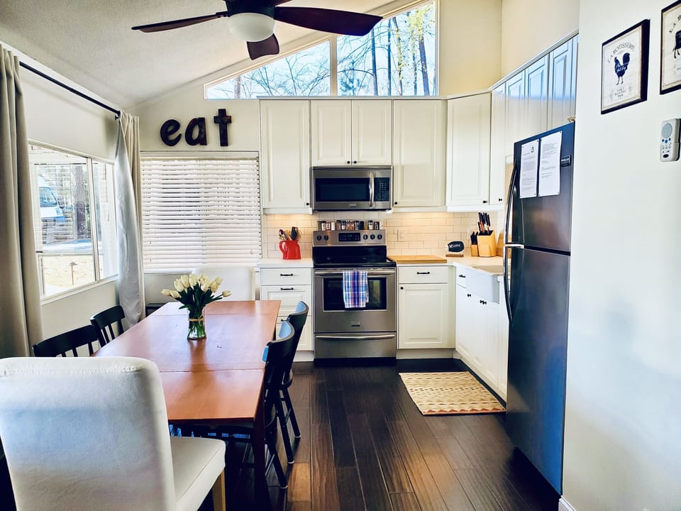 Walk-in ready kitchen