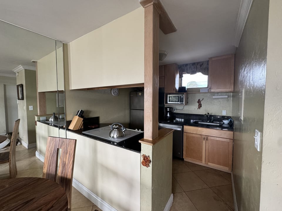 Dining room/ Kitchen

