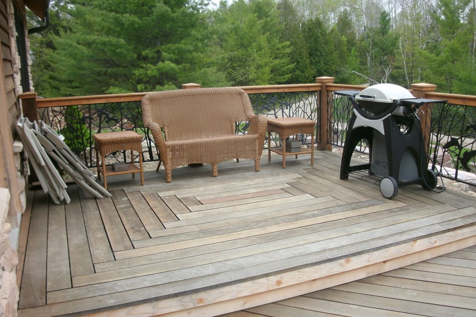 Level 2 Deck