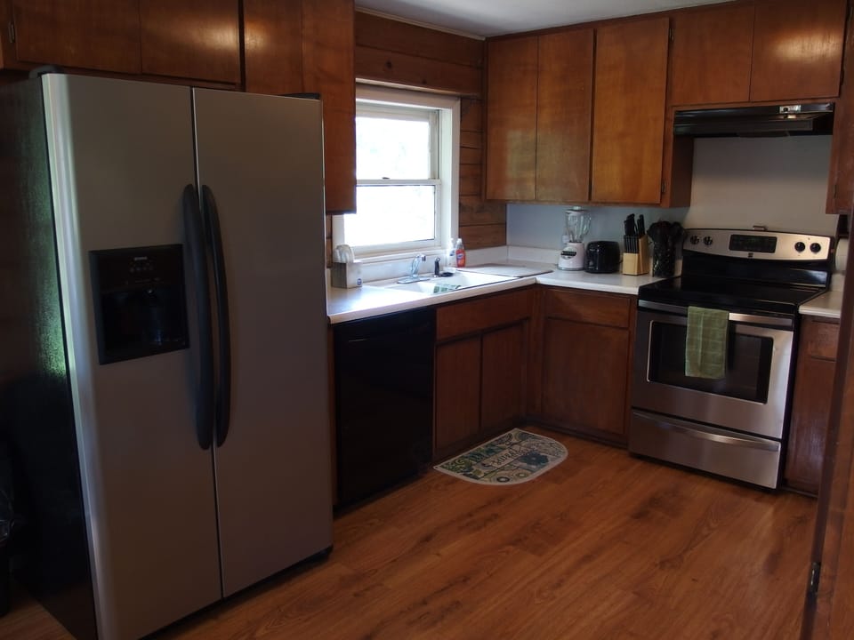 Fridge has an icemaker and filtered water