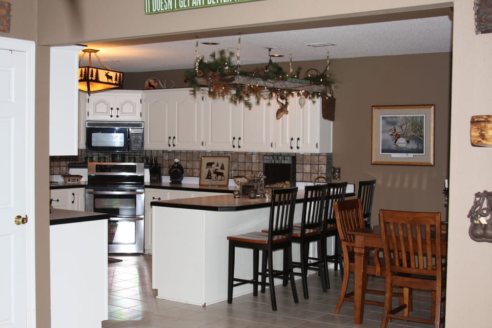 Main Level Kitchen and Dining Area