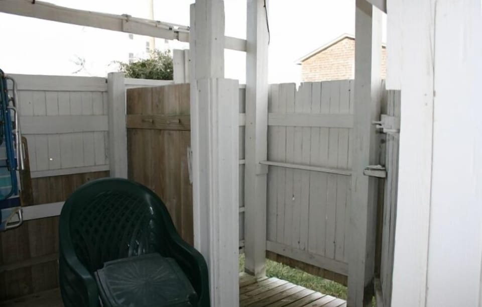 OUTSIDE SHOWER IS VERY RELAXING.  GREAT STORAGE AREA FOR CHAIRS AND UMBRELLAS