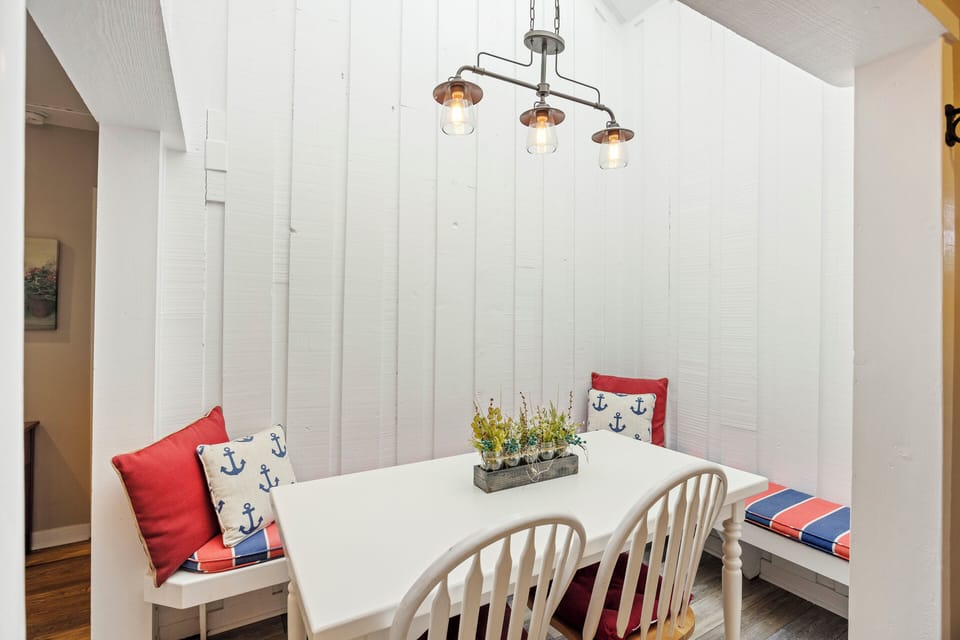 Dining Nook & Kitchen